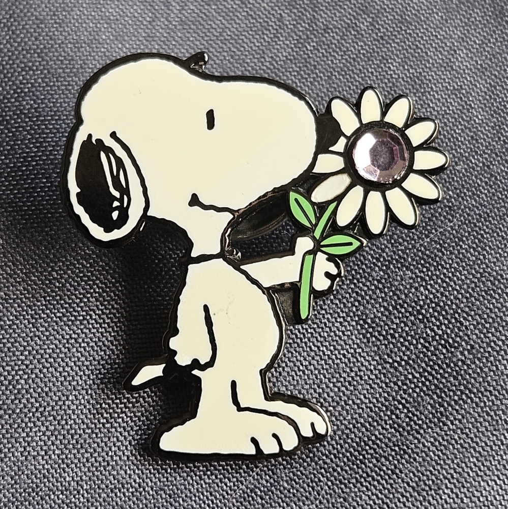 Snoopy Birthstone pin